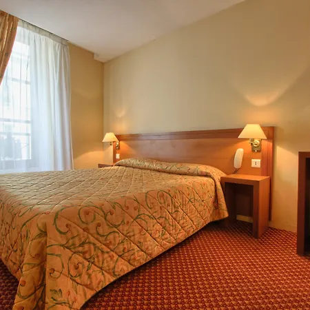 La Dependance 3* Paris