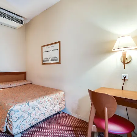 Hotel La Dependance Paris