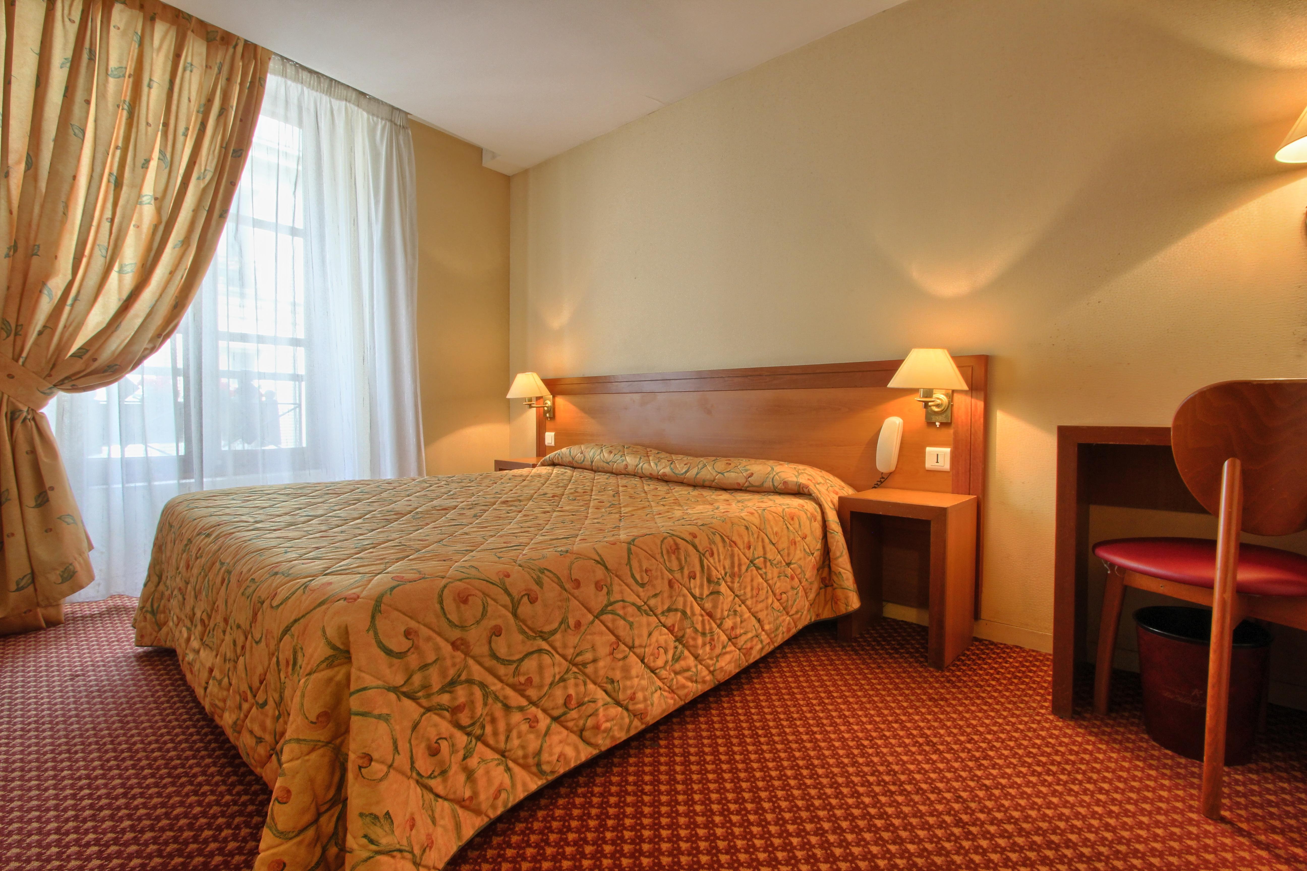 La Dépendance 3* Parigi