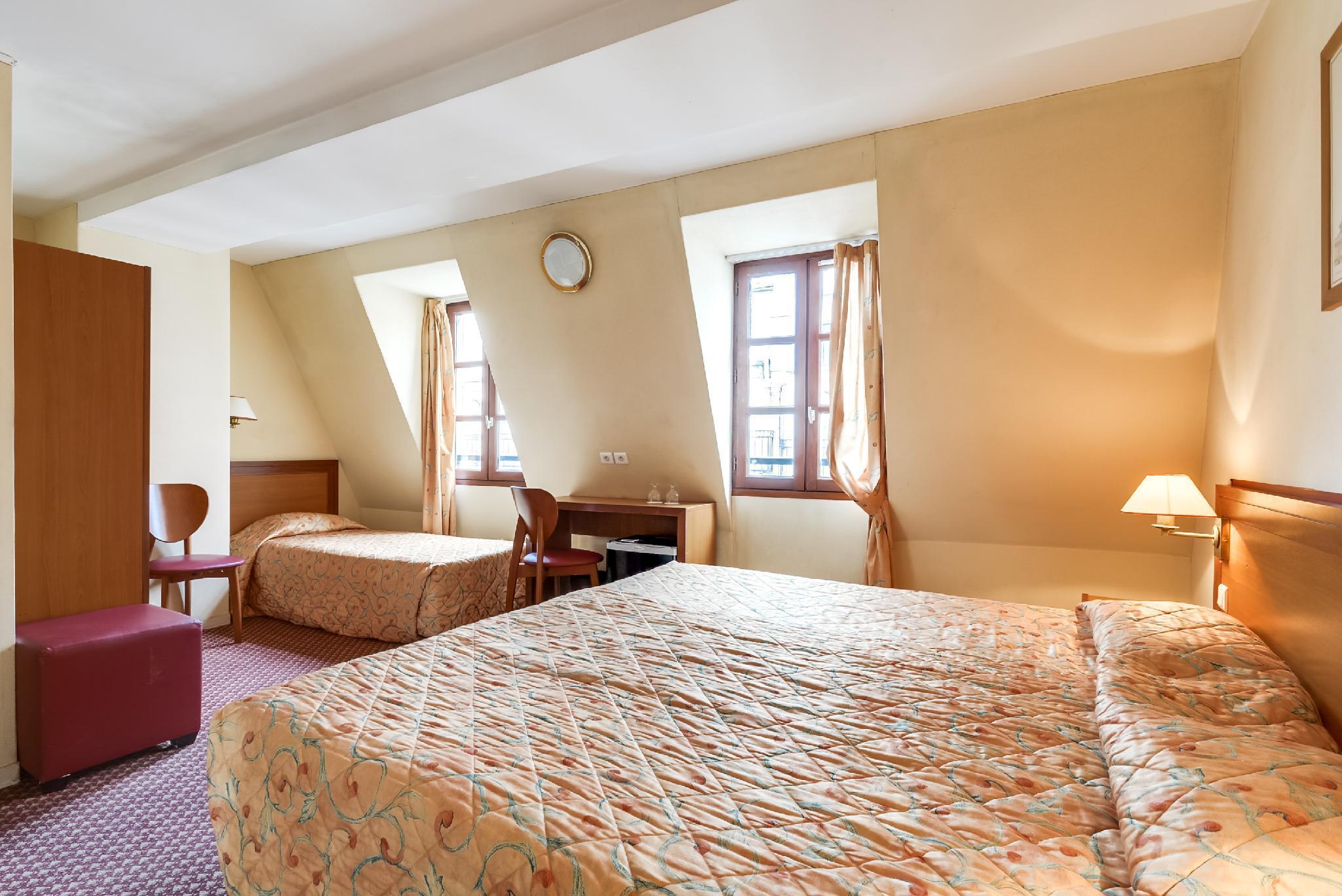 Hotel La Dependance Parigi