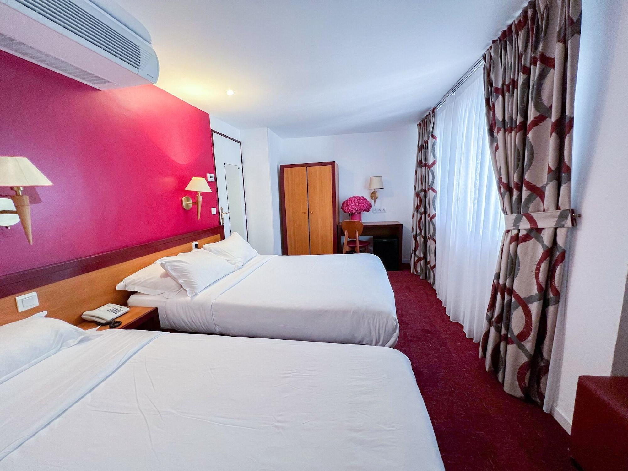 Hotel La Dépendance 3*