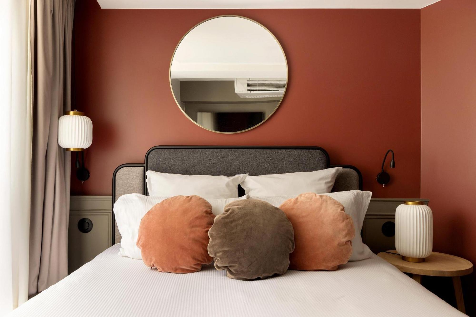 La Dépendance Parigi