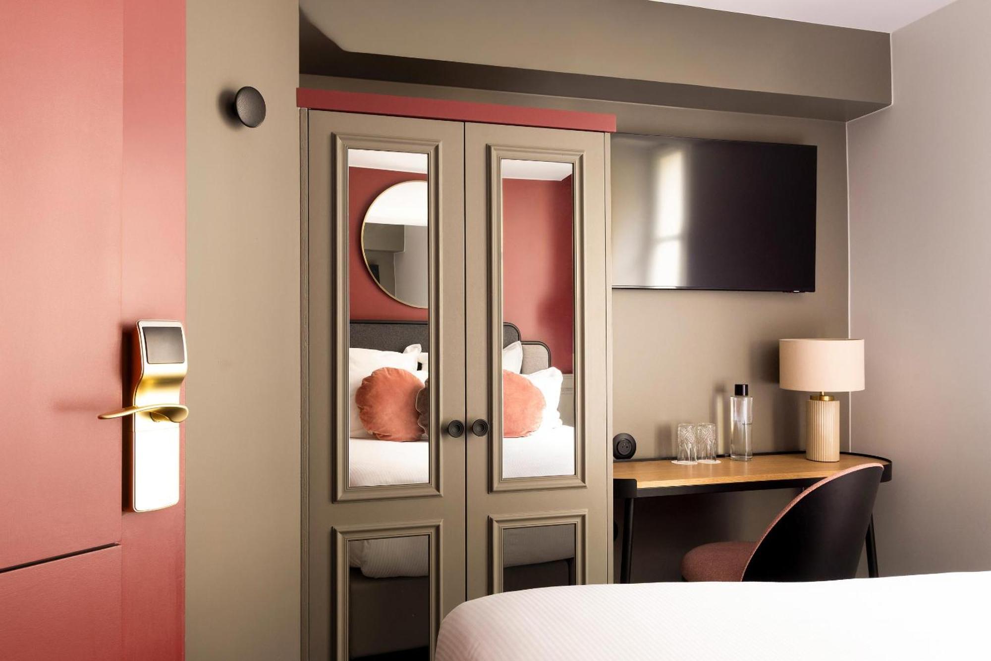 Hotel La Dépendance 3*