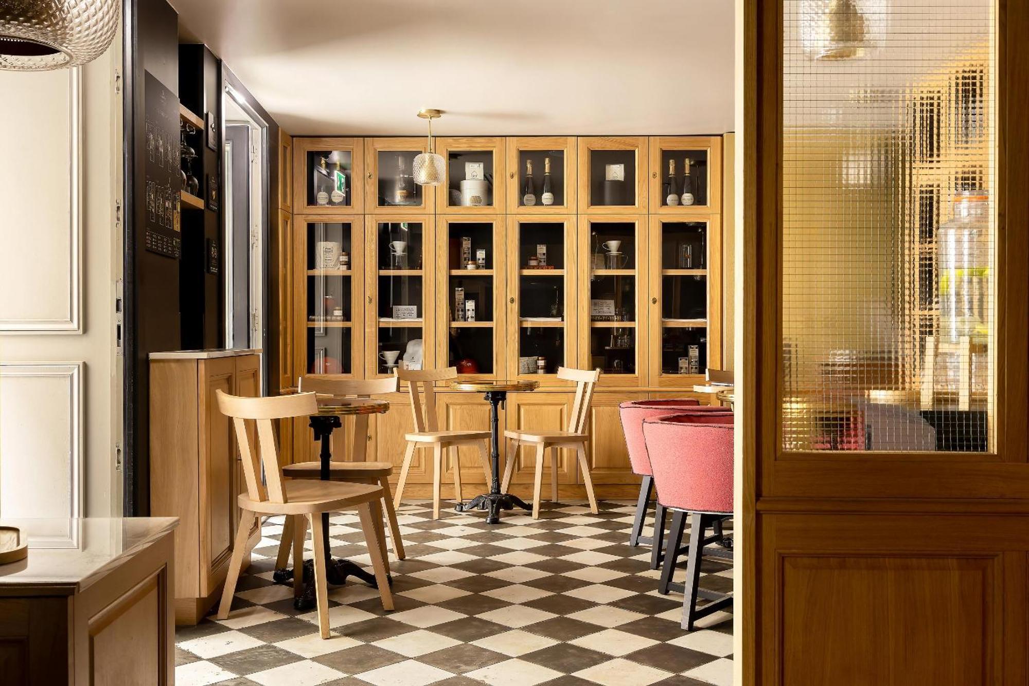 La Dépendance Parigi